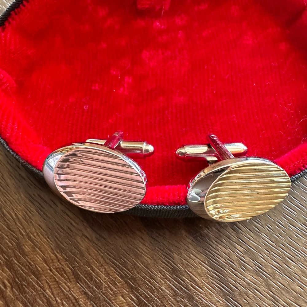 Elegant Silver Swank  Cufflinks